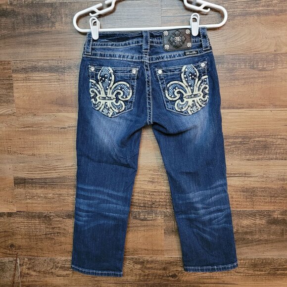 Miss Me Jeans Size 26 Cuffed Capri Fleur De Lis Low Rise Embellished - Picture 3 of 11